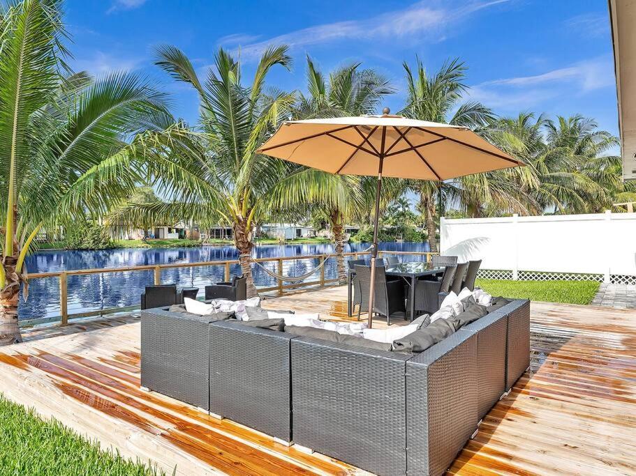 5-Star Lakefront Oasis In Hollywood-Hard Rock Casino Fort Lauderdale Exterior foto